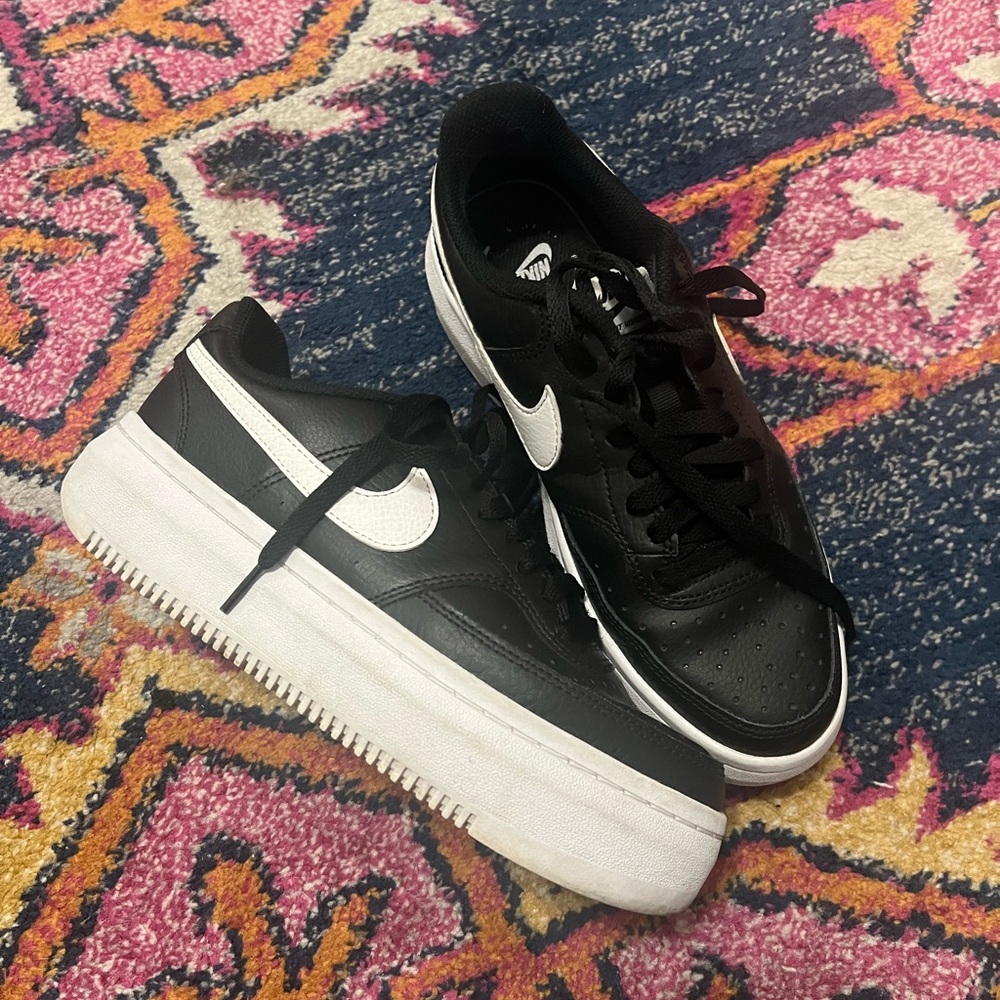 Nike Women's Court Vision Alta